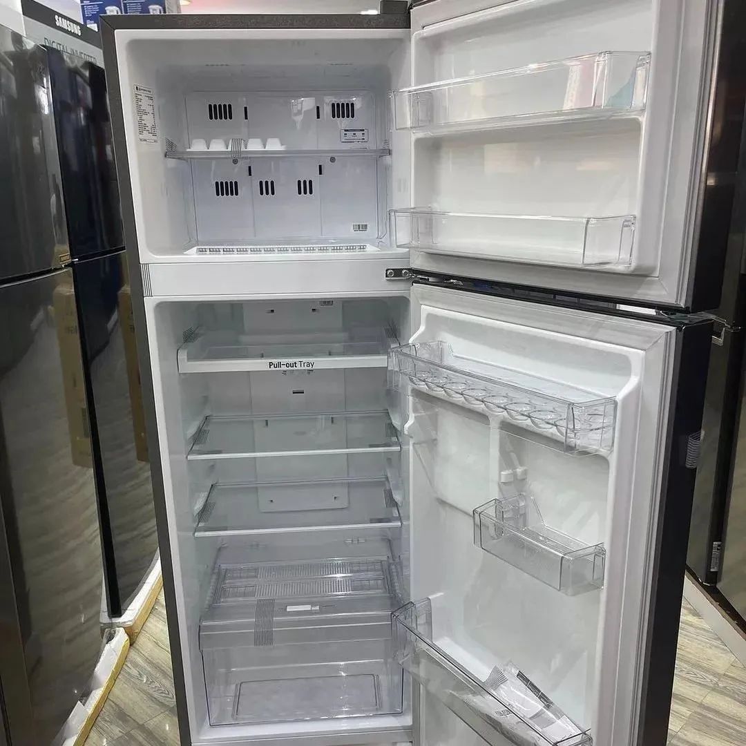 LG GN-B272SQCB Refrigerator, Top Mount Freezer, 254L – Silver