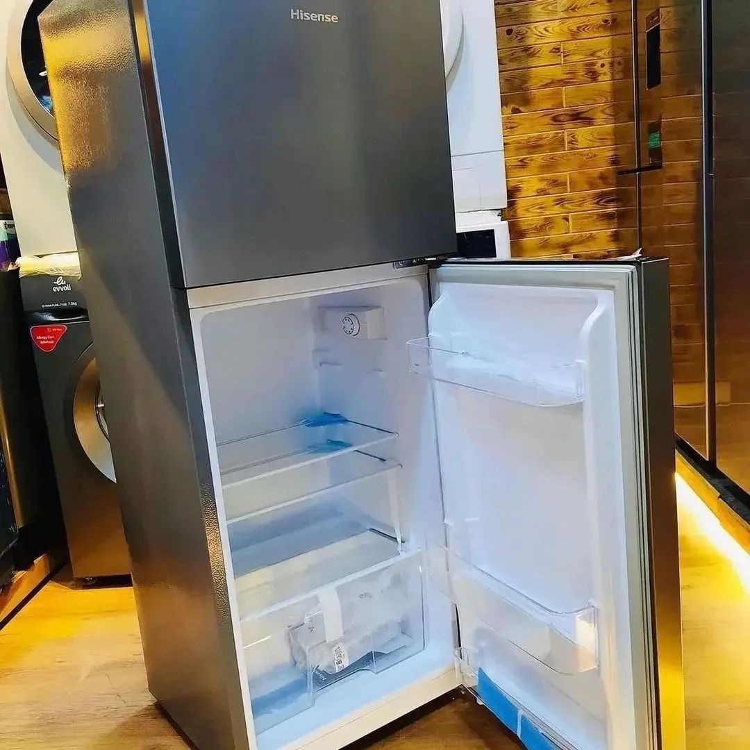 HISENSE REFRIGERATOR 130l