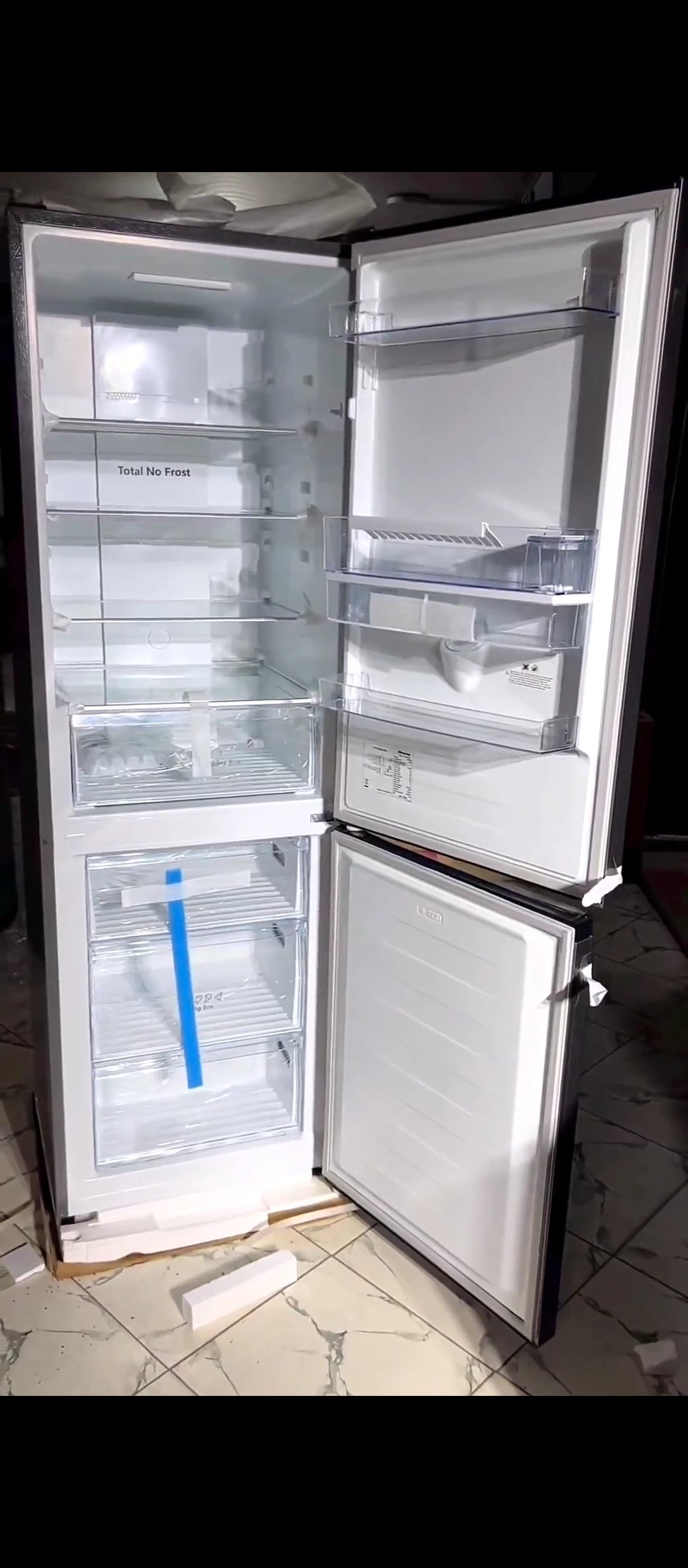 Hisense fridge 305L REF286DR