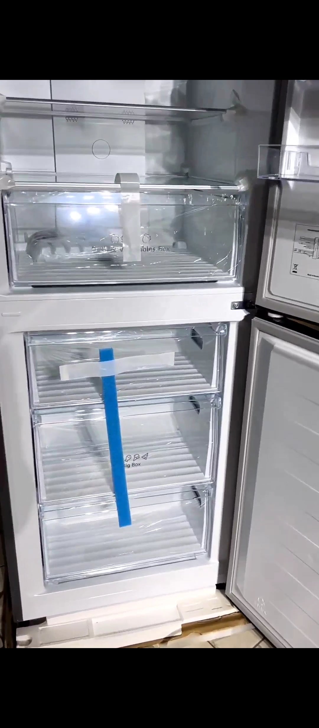 Hisense fridge 305L REF286DR