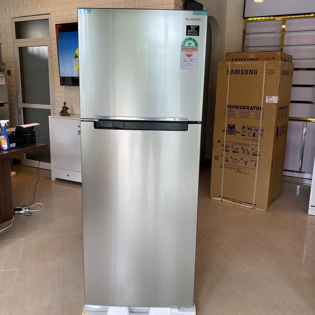 Samsung TOP Freezer Refrigerator 310l